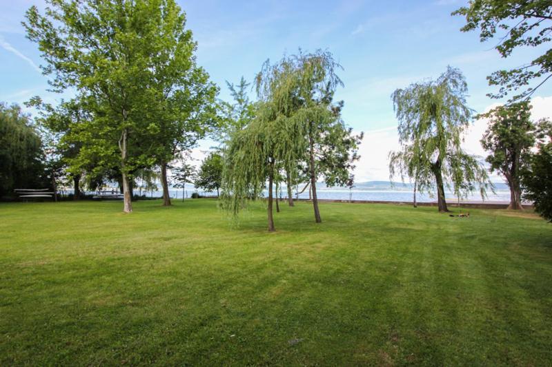Panorama Apartment Balatonlelle Ngoại thất bức ảnh